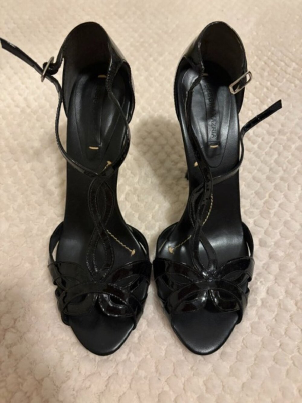 BCBGMAXAZRIA - Black Patent Leather T-Strap Heels Size 8.5 - Vintage